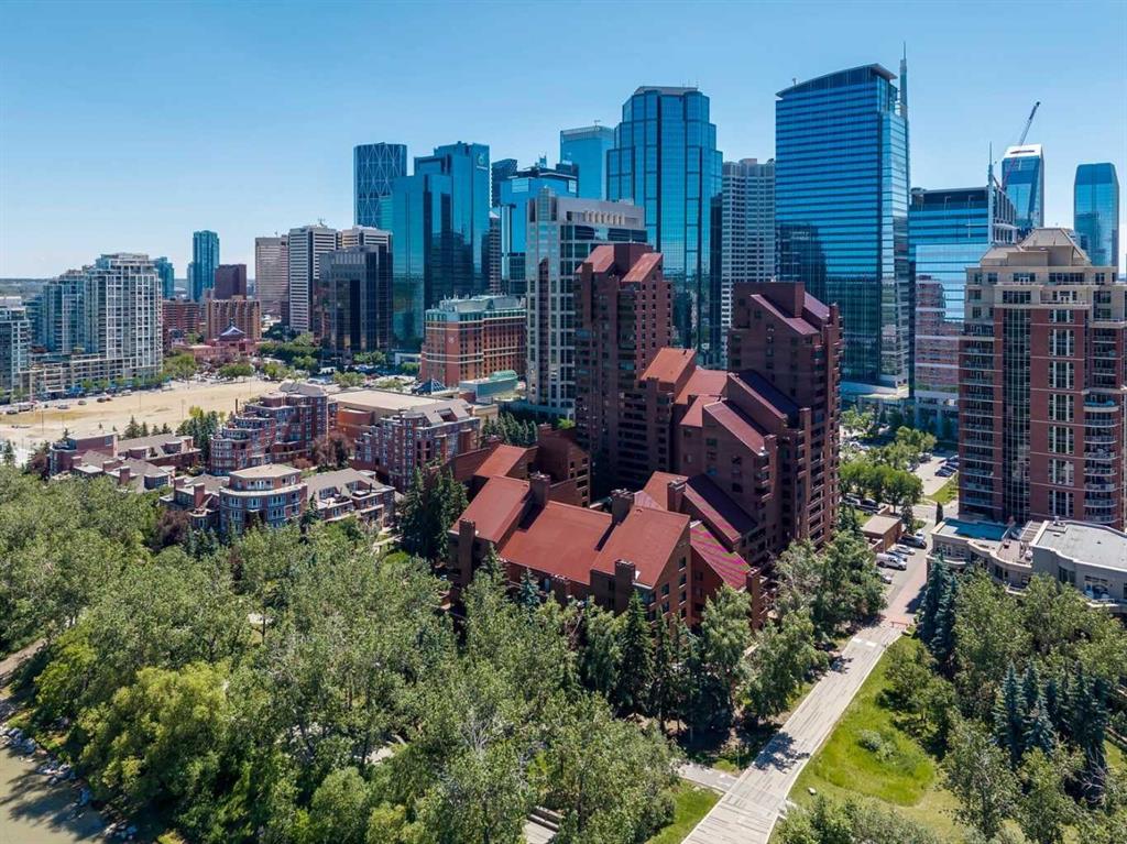 301H-500 Eau Claire Avenue SW