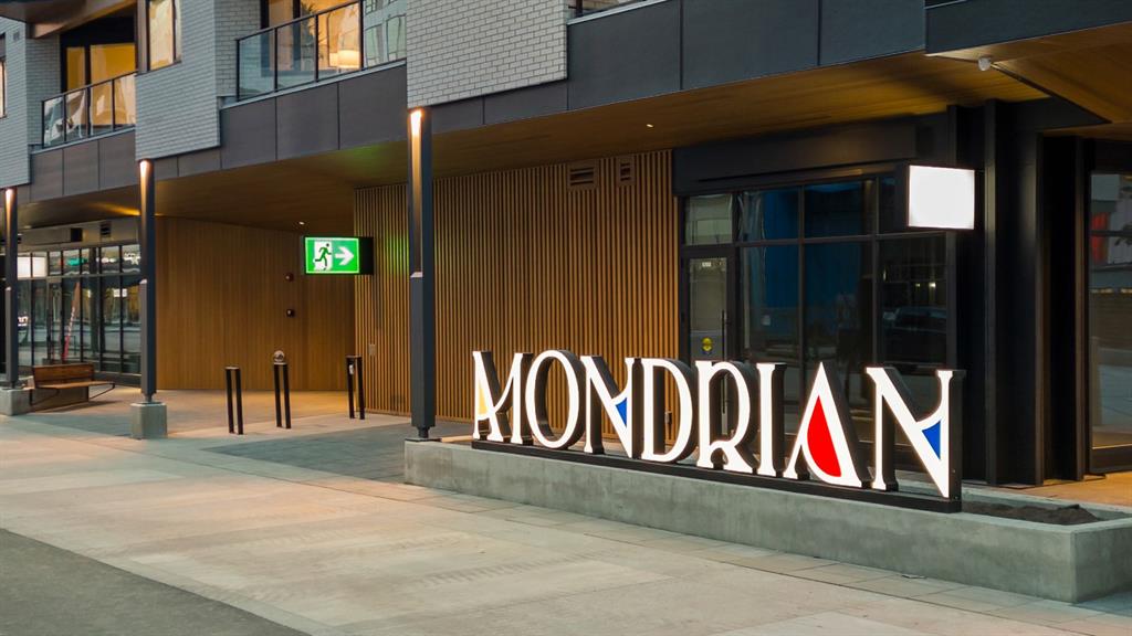 213-8230 Broadcast Avenue SW