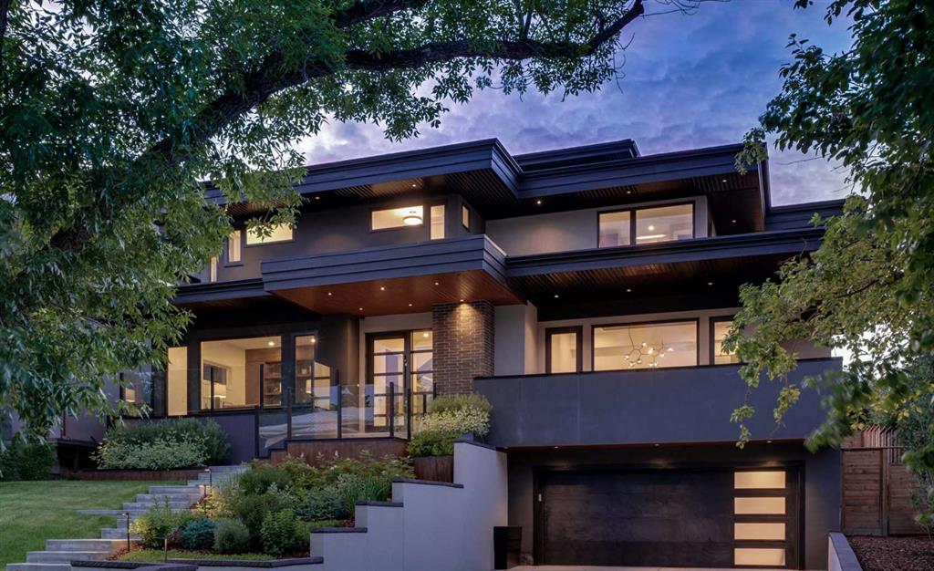 708 Crescent Boulevard SW, Britannia