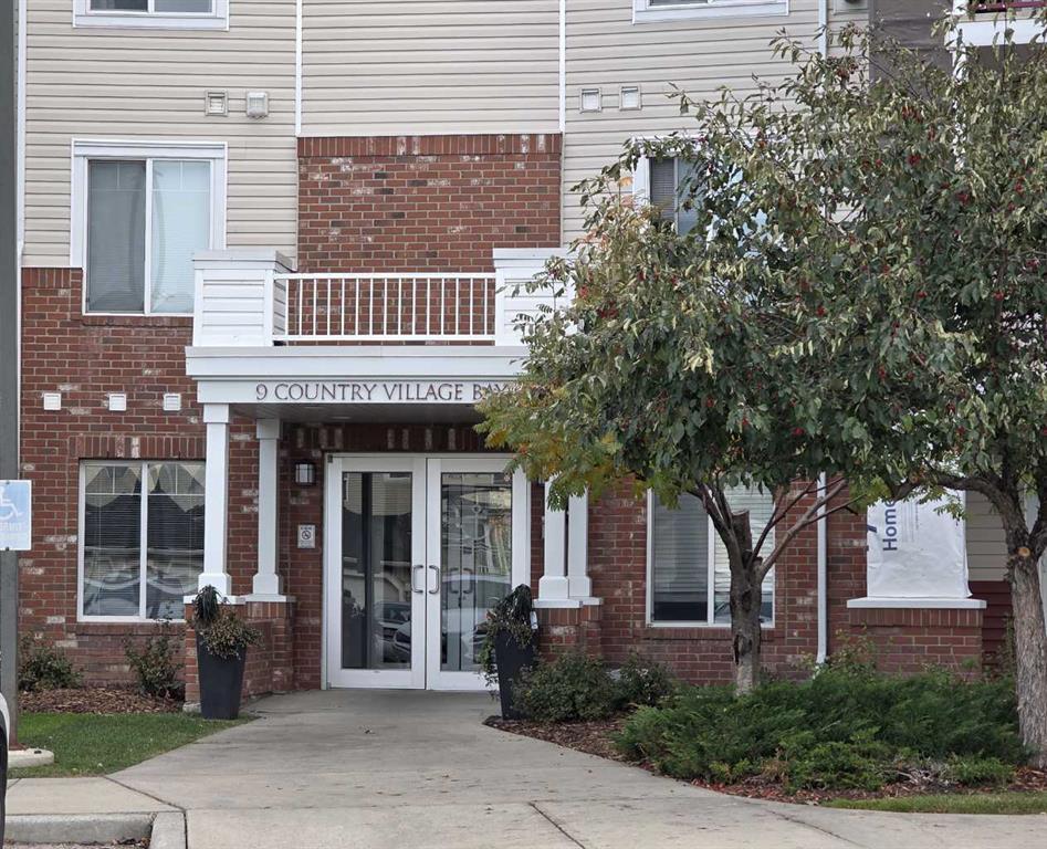 404-9 Country Village Bay NE