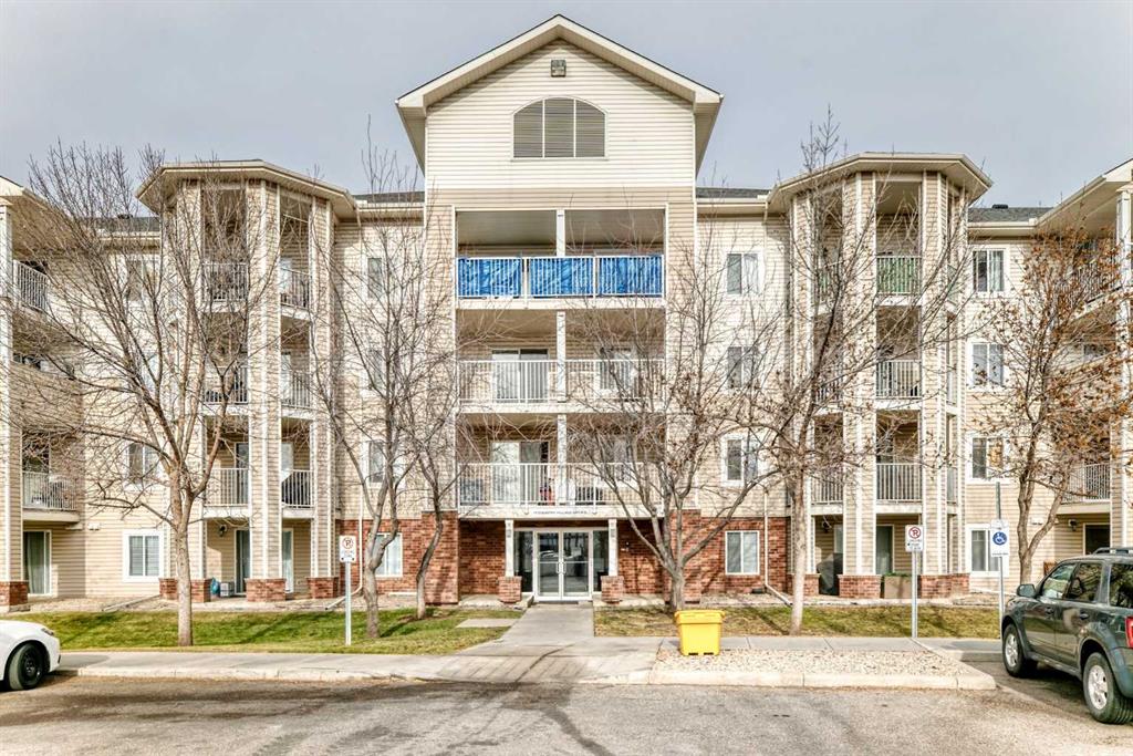 312-17 Country Village Bay NE