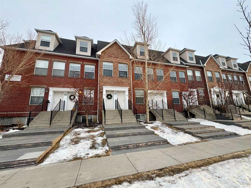 13-43 Springborough Boulevard SW