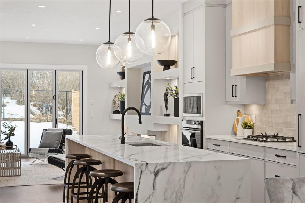 2528 7 Avenue NW, West Hillhurst