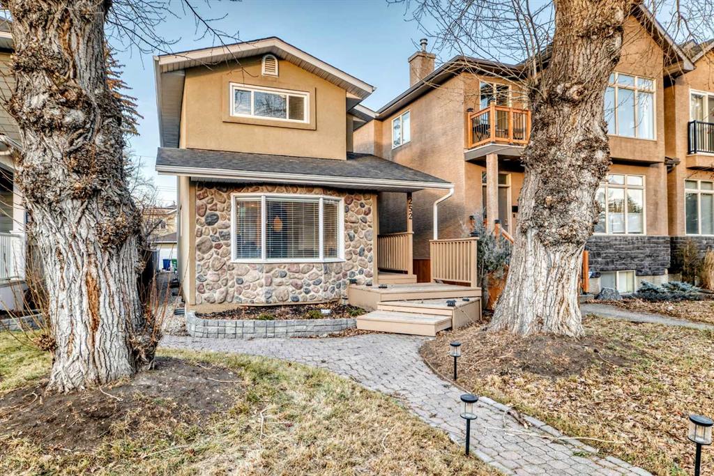 252 21 Avenue NE, Tuxedo Park