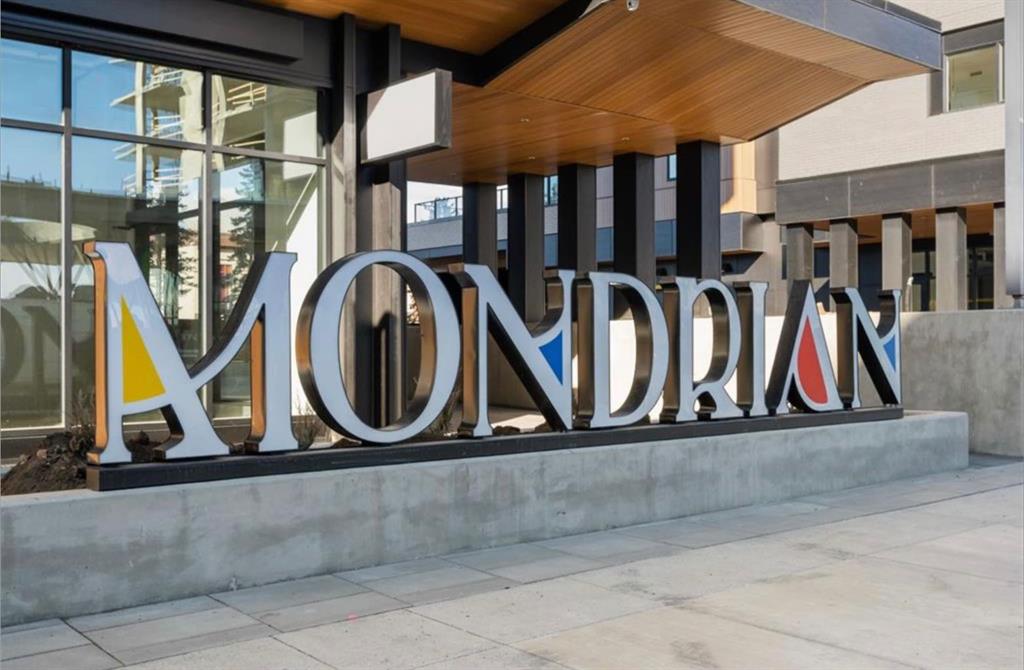 102-8370 Broadcast Avenue SW