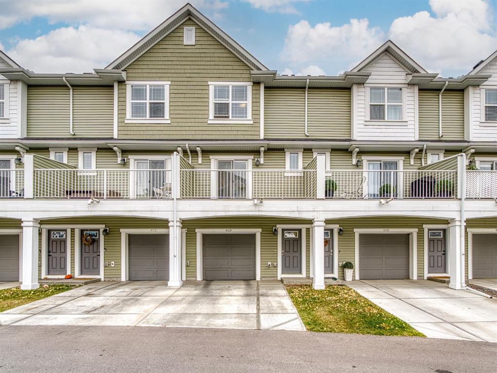 410 Copperstone Manor SE