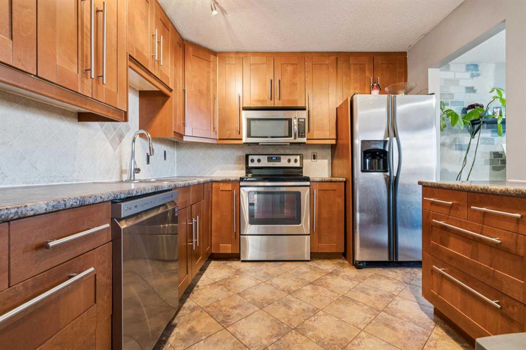 70 Midridge Gardens SE