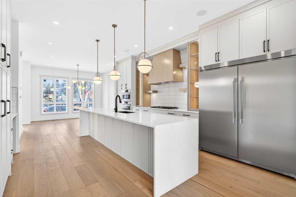 3112 40 Street SW, Glenbrook