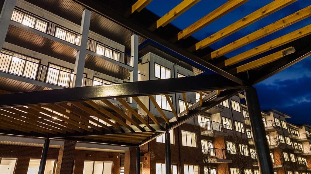 1405-6 Merganser Drive W