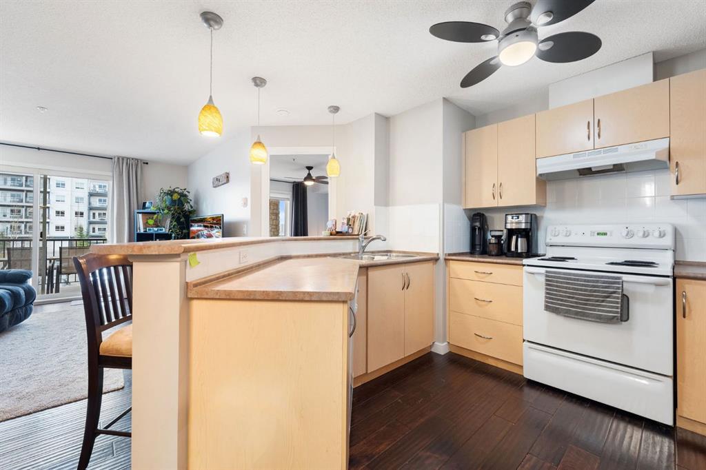 2218-505 Railway Street W