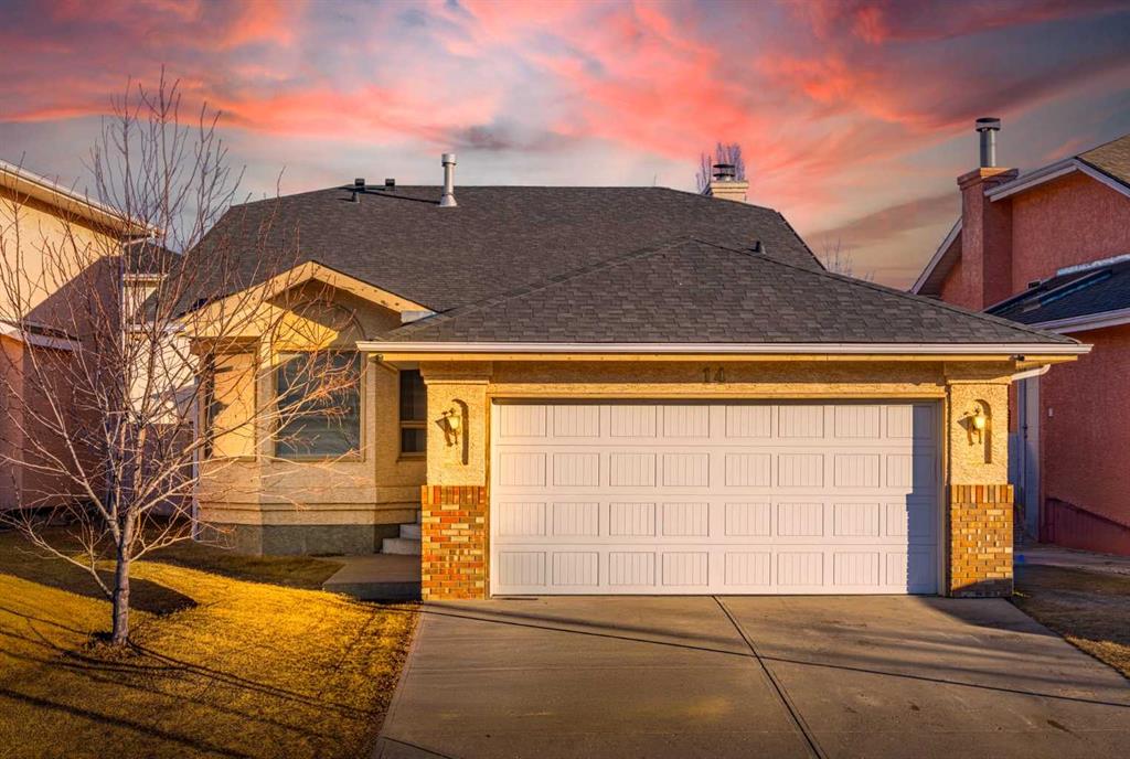 14 Coral Sands Place NE