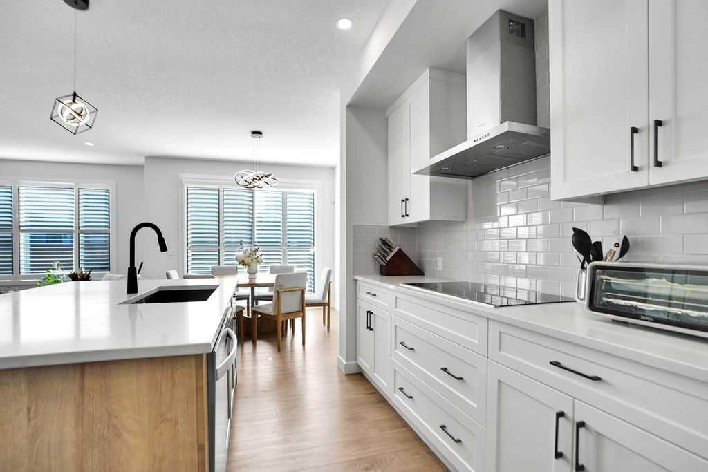 117 Amblehurst Green NW