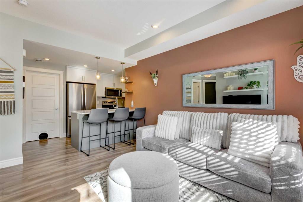 15-230 Seton Passage, Seton