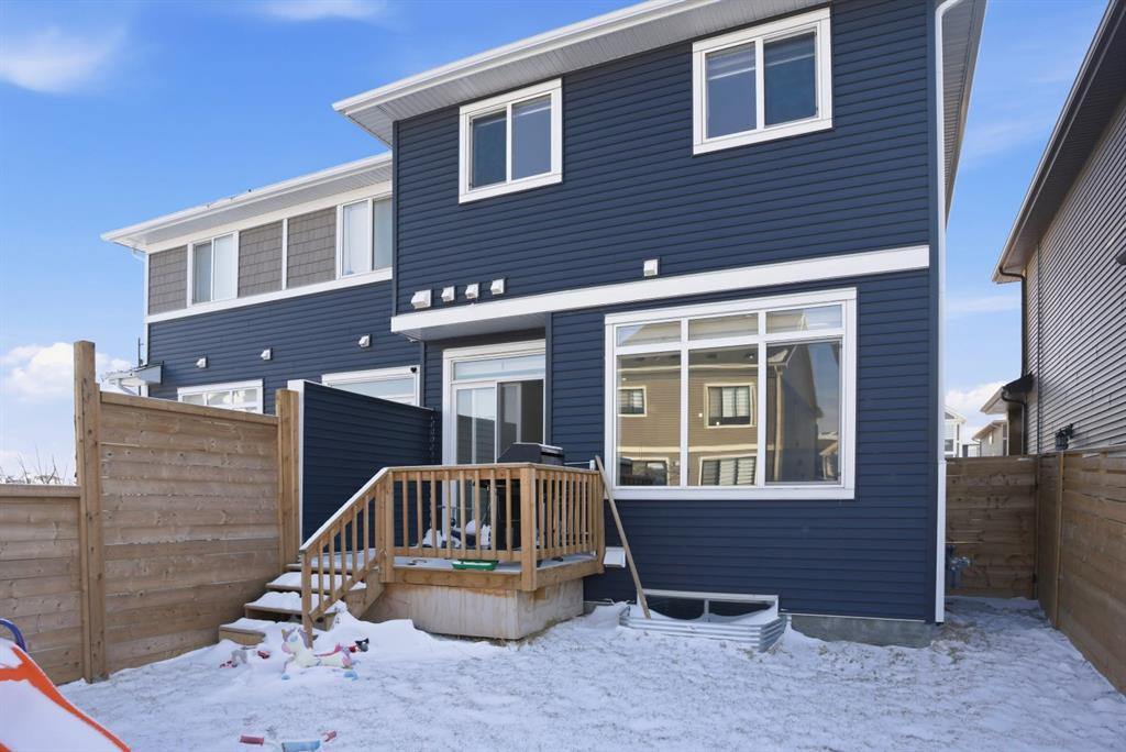 304 Creekrun Crescent SW