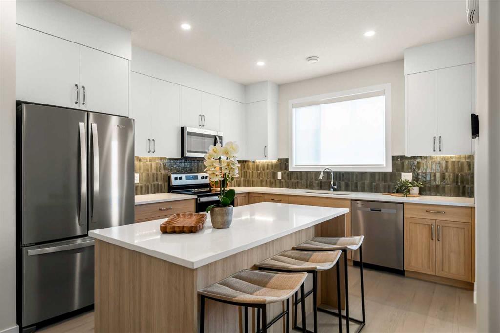 215 Keystone Creek Drive NE