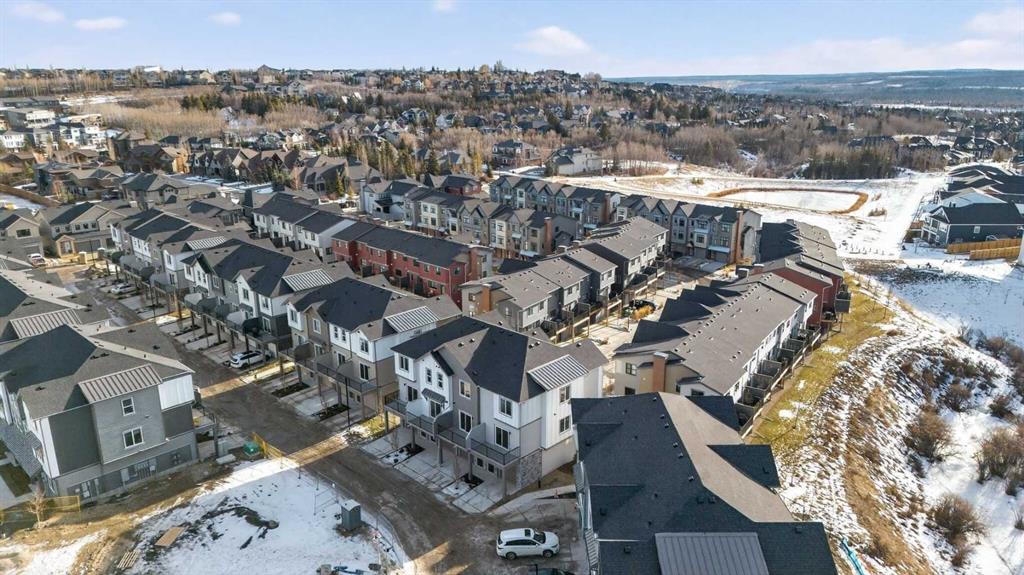 108-2231 81st Street SW, Springbank Hill