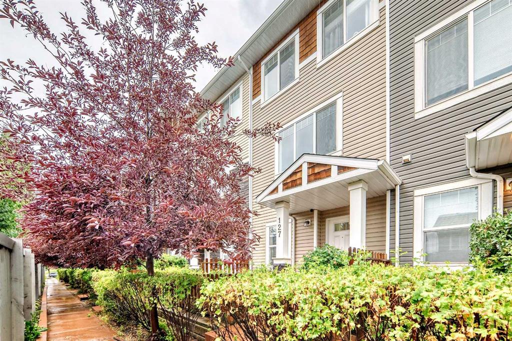 127-2802 Kings Heights Gate SE