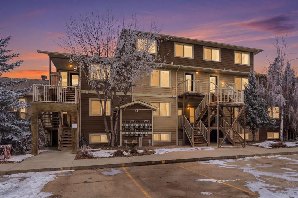 207-323 Fourth Avenue