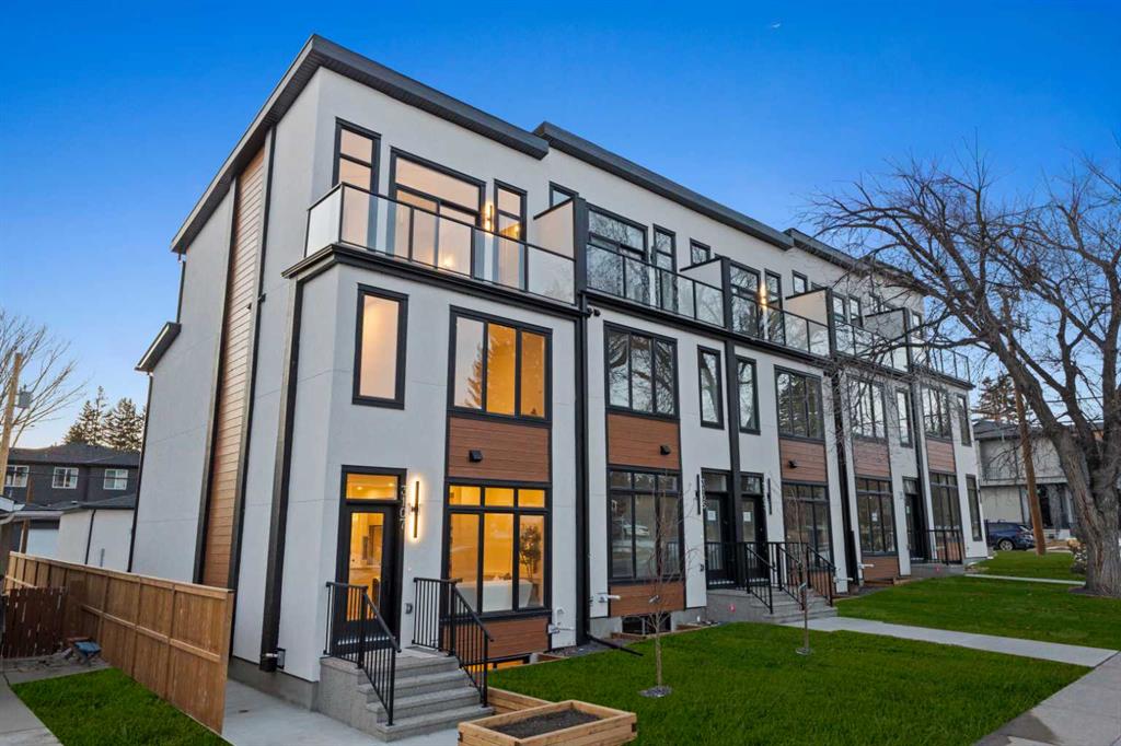 3107 42 Street SW, Glenbrook