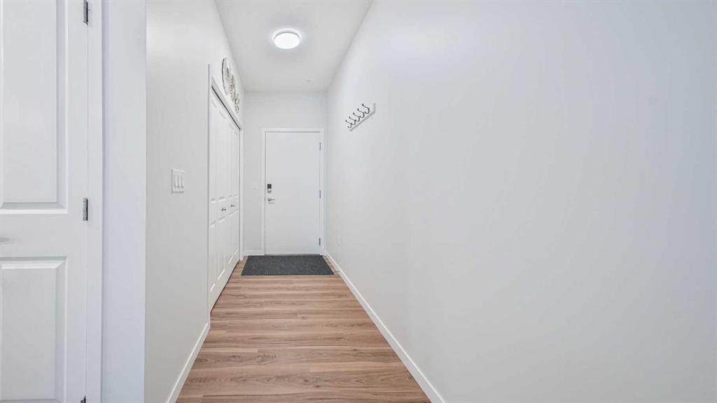 2209-33 Carringham Gate NW, Carrington