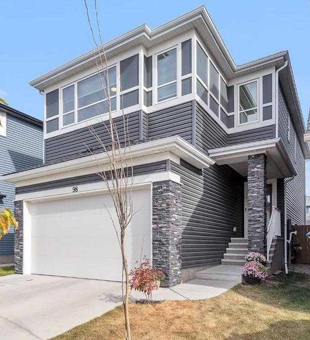 98 Lucas Crescent NW, Livingston