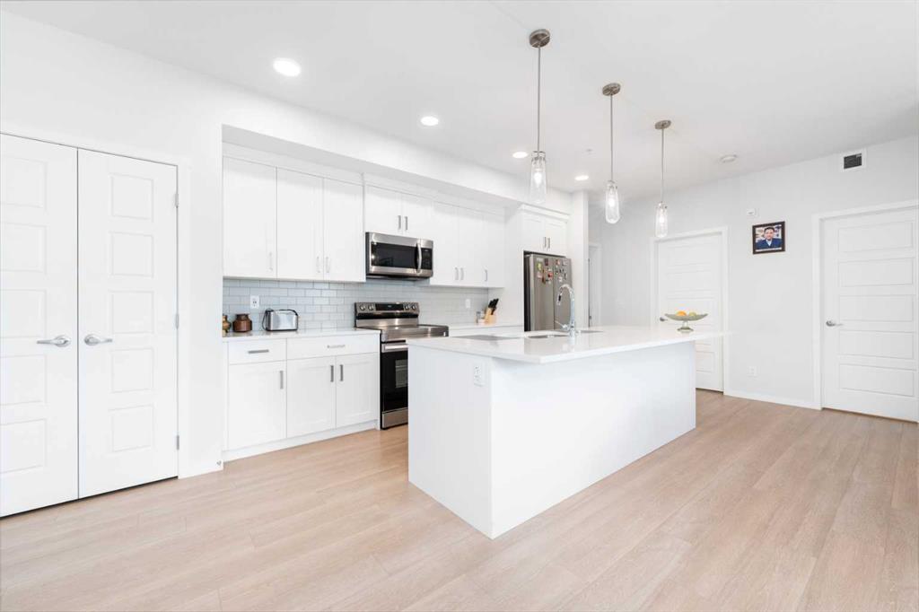 2212-220 Seton Grove SE, Seton