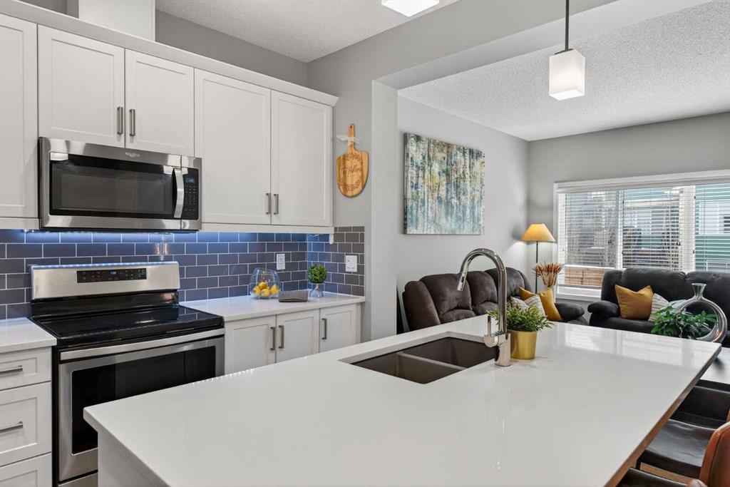 94 Kingfisher Crescent SE