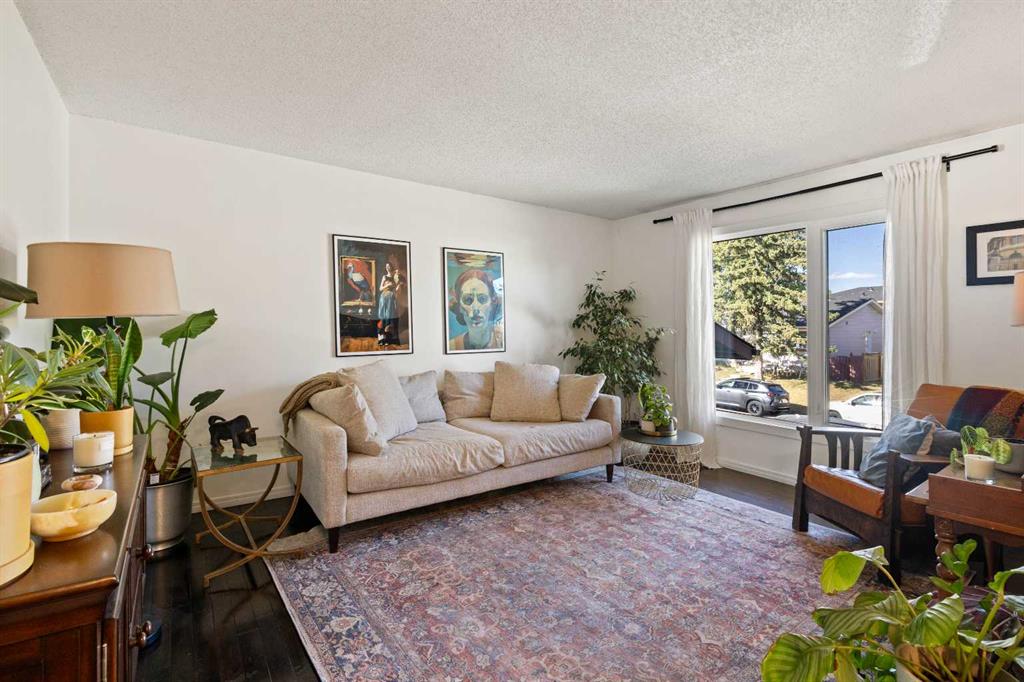 49 Castlebrook Way NE