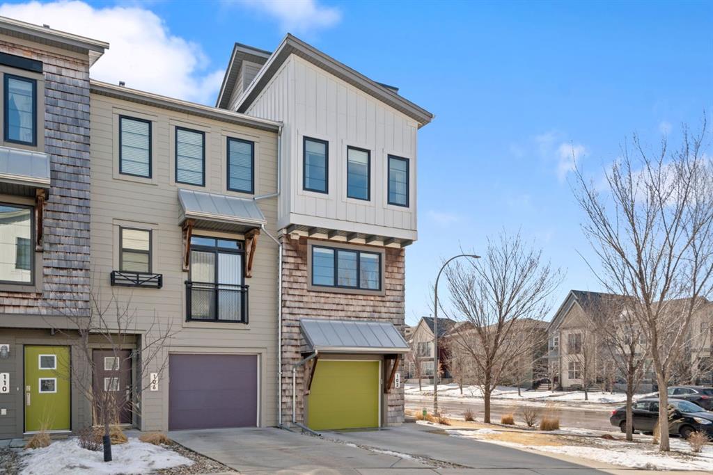 102 Walden Circle SE, Walden