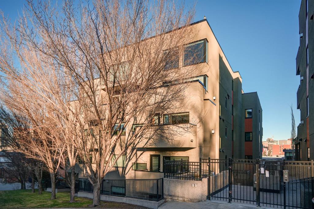 301-1818 14 Street SW