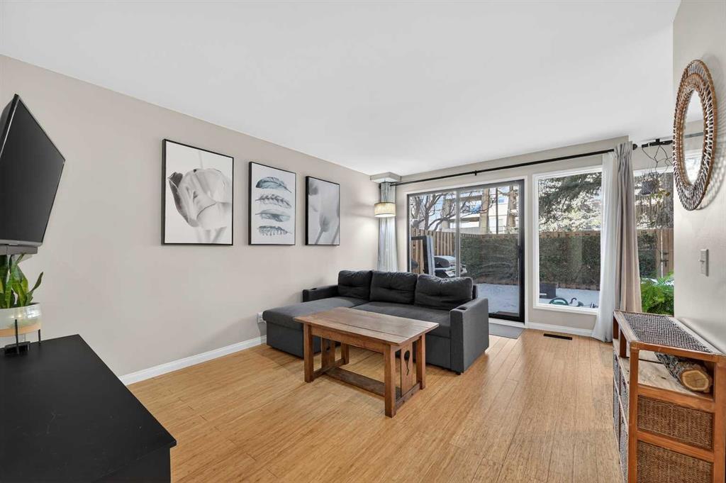 5-111 Grier Terrace NE