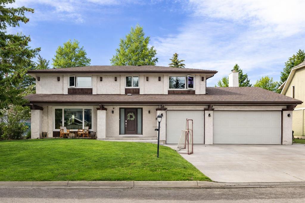 504 Varsity Estates Bay NW, Varsity