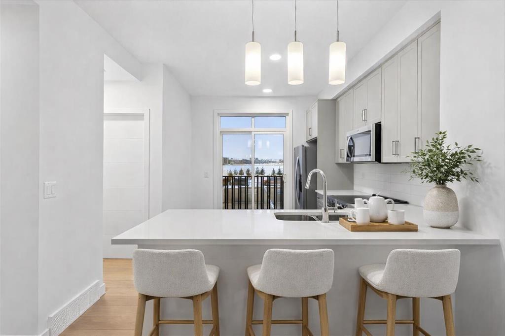 90 Heirloom Passage SE