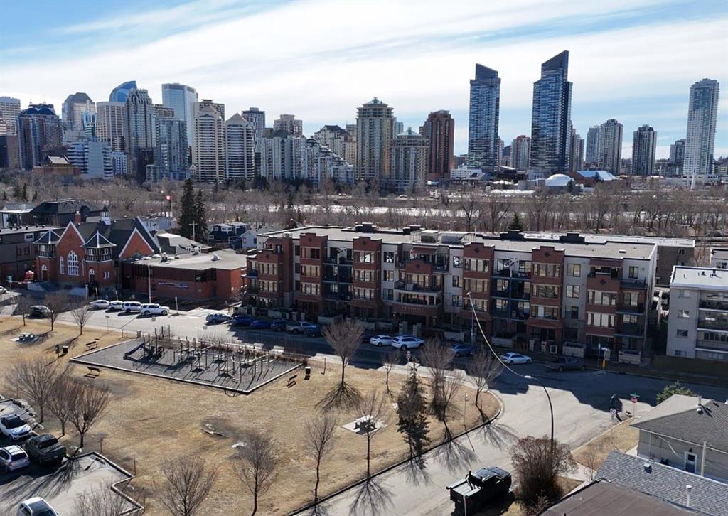 413-1321 Kensington Close NW