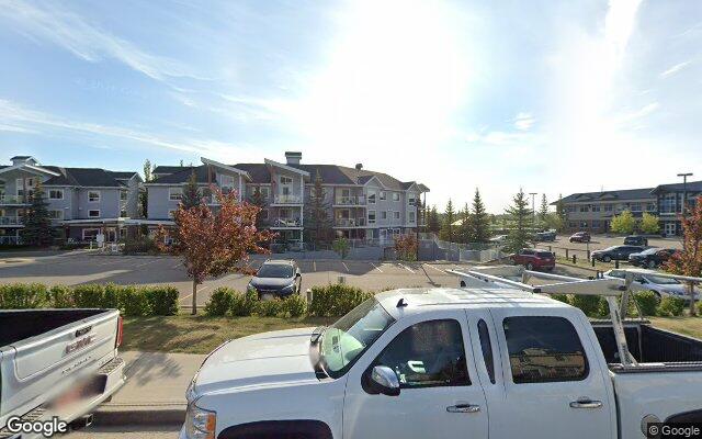 Bay Club, 213-380 Marina Drive