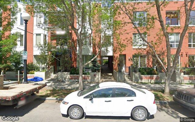 Bella Citta, 204-830 Centre Avenue NE