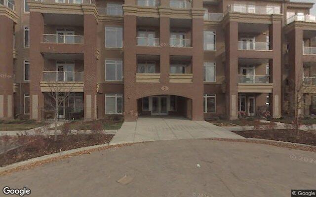 Copperwood, 101-8 Hemlock Crescent SW