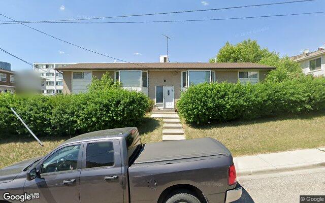 Landmark, 204-515 6 Street S